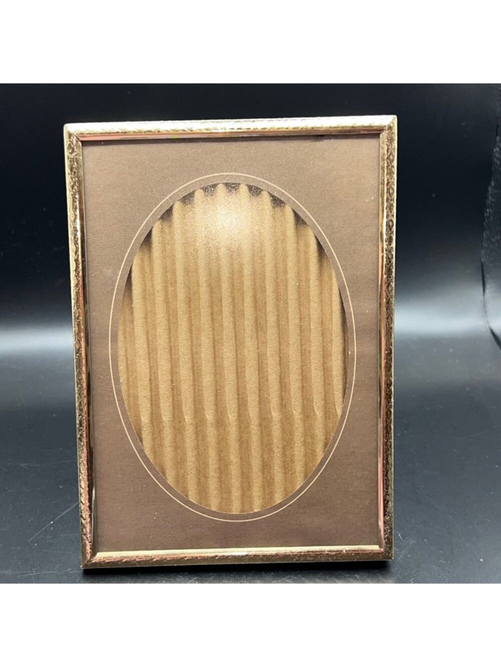 Vintage Ornate Brass Oval Photo Frame Velvet Backing & Easel Fits 5x7” Classic